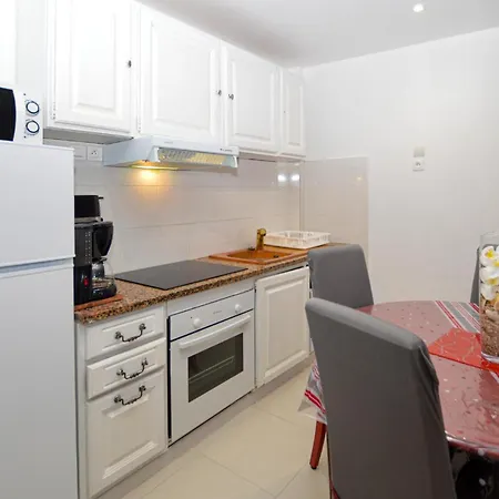 1 Bedroom Cozy In